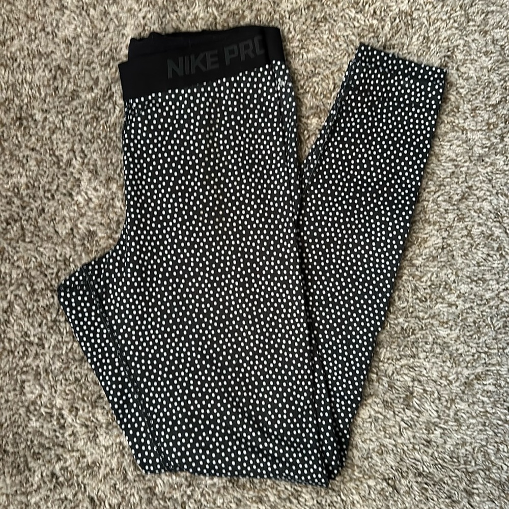 Nike Pro Women’s Leggings Polka Dot